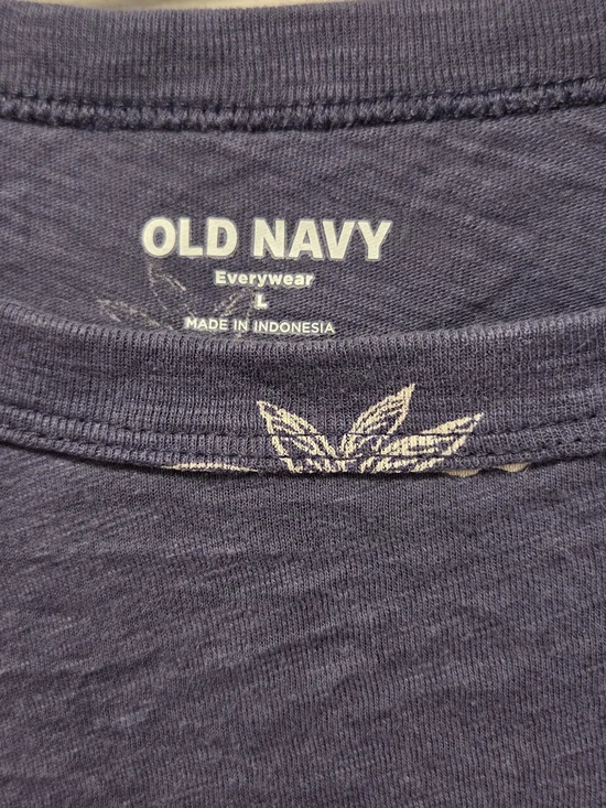 Old Navy Navy Pineapple Print Tee Womens LARGE - Picture 2 of 3